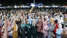 Kemeriahan penutupan Jambore PKK dan Pasar Rakyat dalam rangka memperingati HUT ke 17 Kota Sungai Penuh. (Foto.Dok. Humas)