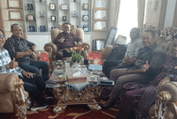 Wako Alfin didampingi Sekda Alfian menerima pengurus PWI Kota Sungai Penuh.