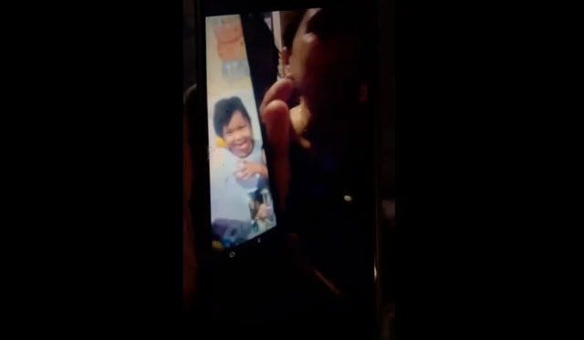 Momen keluarga saat video call dengan Bilqis, bocah 4 tahun yang hilang di Makassar. Foto: Dok kumparan
