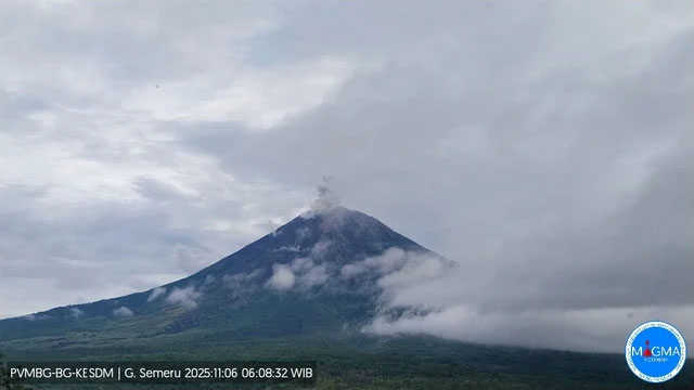 Erupsi Gunung Semeru, Kamis (6/11/2025) pagi. Foto: Dok. Badan Geologi
