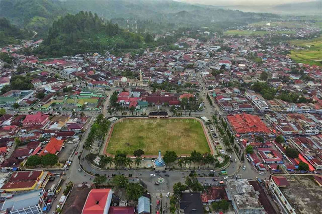 penempakan kota sungai penuh 
foto. dok : saka nugraha