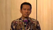 Tangkapan layar Kasubdit Kontra Naratif Direktorat Pencegahan Densus 88 Anti Teror Polri AKBP Mayndra Eka Wardhana dalam acara Diskusi Global Terrorism Index 2025, yang dipantau secara daring di Jakarta, Kamis (10/4/2025). Foto: YouTube/BNPT
