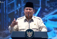 Presiden Prabowo Subianto memberikan sambutan dalam acara peresmian Pabrik Lotte Chemical Indonesia, Cilegon, Kamis (6/11/2025). Foto: YouTube/Sekretariat Presiden
