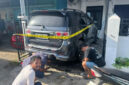 Mobil Toyota Fortuner milik Iskandar kader Partai Demokrat yang dibakar oleh Anggota DPRD Sinjai dari PAN, Kamrianto. Dok: Humas Polres Sinjai
