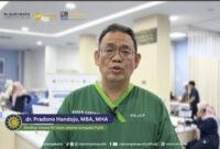 Penjelasan Dirut RSIJ Cempaka Putih dr Pradono Handojo terkait korban ledakan SMAN 72 Jakarta. Foto: Dok. RSIJ Cempaka Putih
