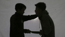 Ilustrasi penusukan. Foto: Dicky Adam Sidiq/kumparan
