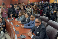 Empat anggota DPR nonaktif, Nafa Urbach, Eko Patrio, Uya Kuya, dan Ahmad Sahroni mengikuti sidang putusan MKD terkait status keanggotaannya pada Rabu (5/11/2025). Foto: Abid Raihan/kumparan