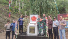 Wako Alfin Dampingi Danrem Tinjau Hasil TMMD