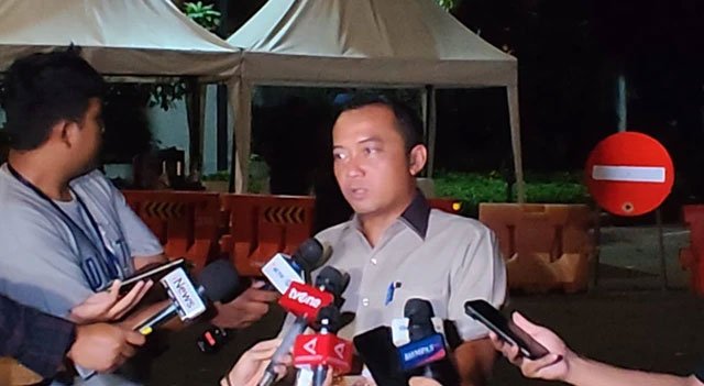 Menteri Sekretaris Negara, Prasetyo Hadi, di Jalan Kertanegara, Jakarta Selatan, pada Minggu (9/11/2025). Foto: Rachmadi Rasyad/kumparan
